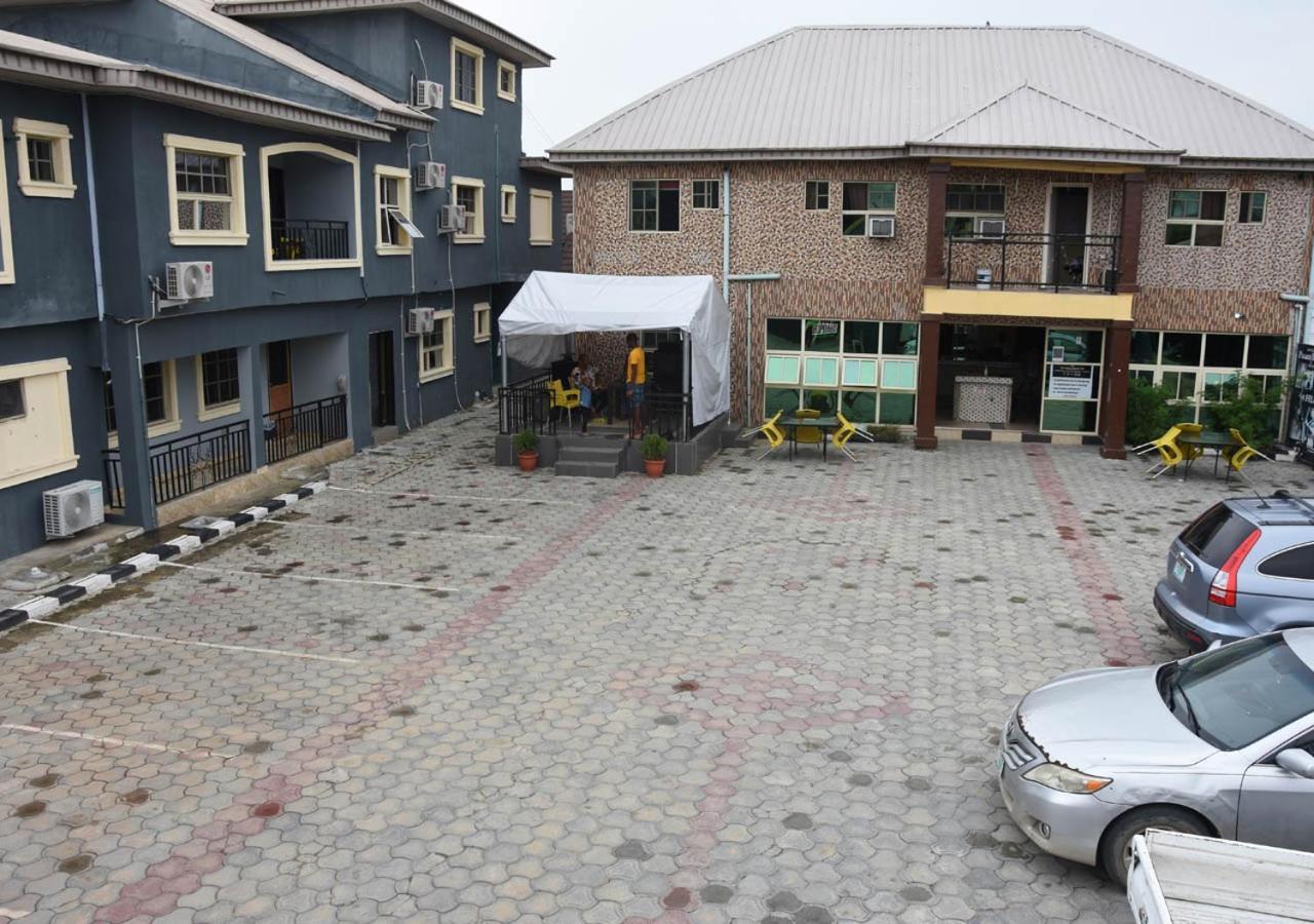 24-7 Electricity Agore Hotels And Suites Ltd Awoyaya Exteriör bild