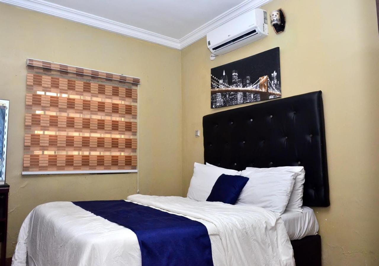 24-7 Electricity Agore Hotels And Suites Ltd Awoyaya Exteriör bild