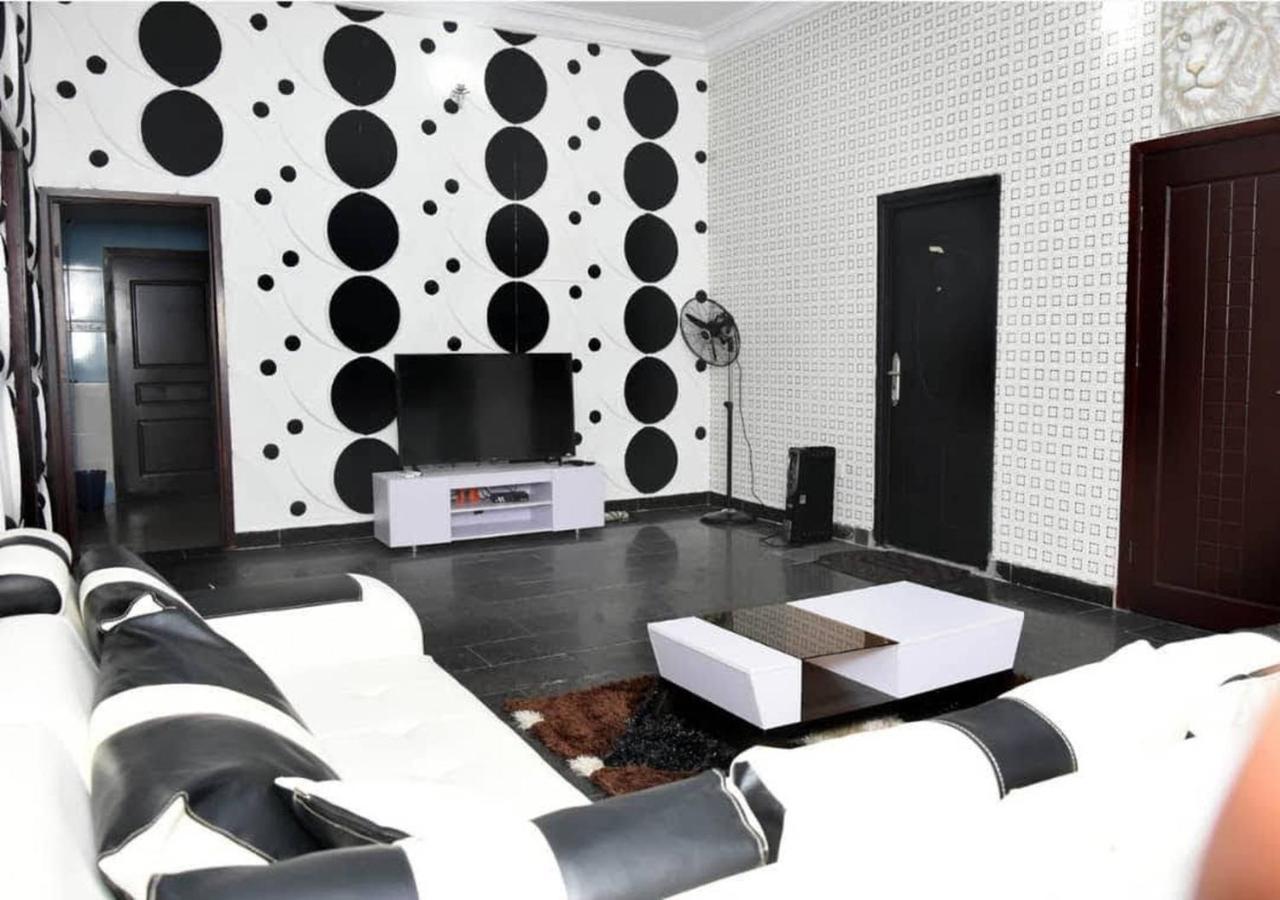 24-7 Electricity Agore Hotels And Suites Ltd Awoyaya Exteriör bild